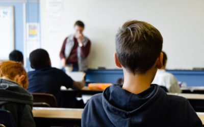 Summer comfort in educational establishments: ceiling fans to the rescue?